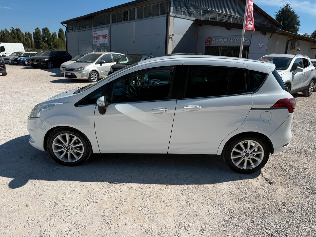 Ford B-Max 1.5 TDCi 75 CV Business Titanium