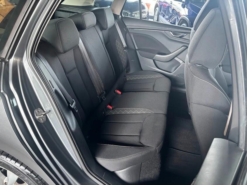 Skoda Kamiq 1.0 TSI 110 CV DSG Ambition Neopatentati