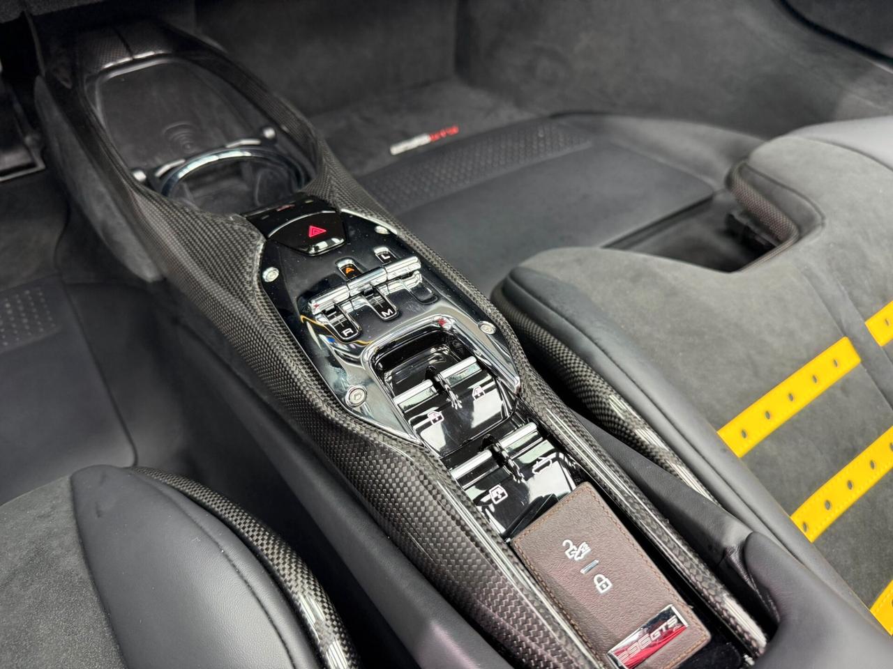 Ferrari 296 GTS (296)