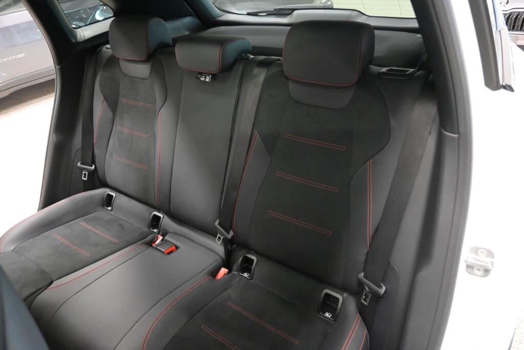 MERCEDES GLA 180D 116CV AMG LINE