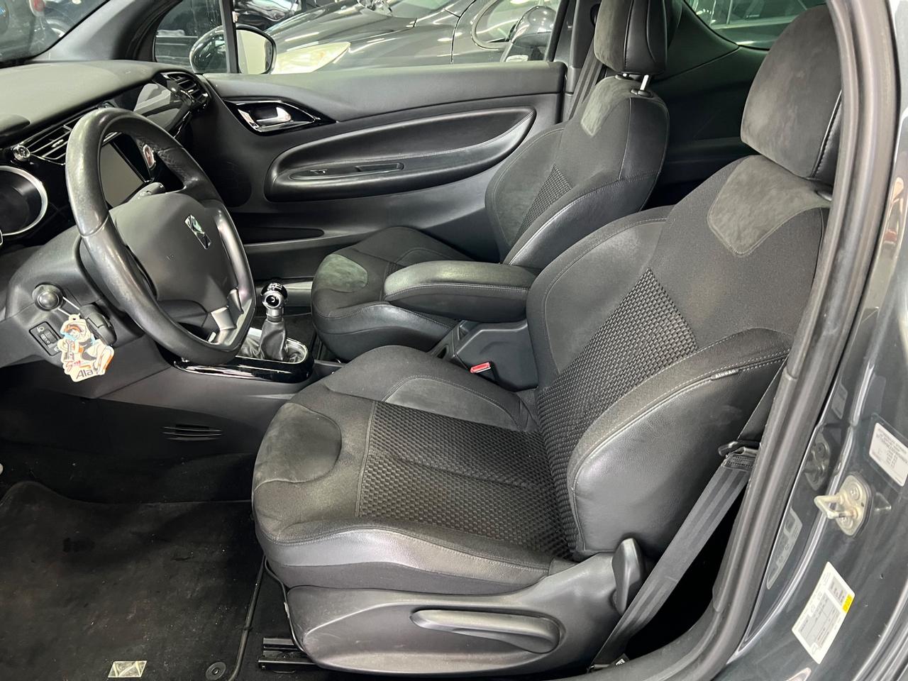 Ds DS 3 1.2 VTi 82 So Chic Cabrio