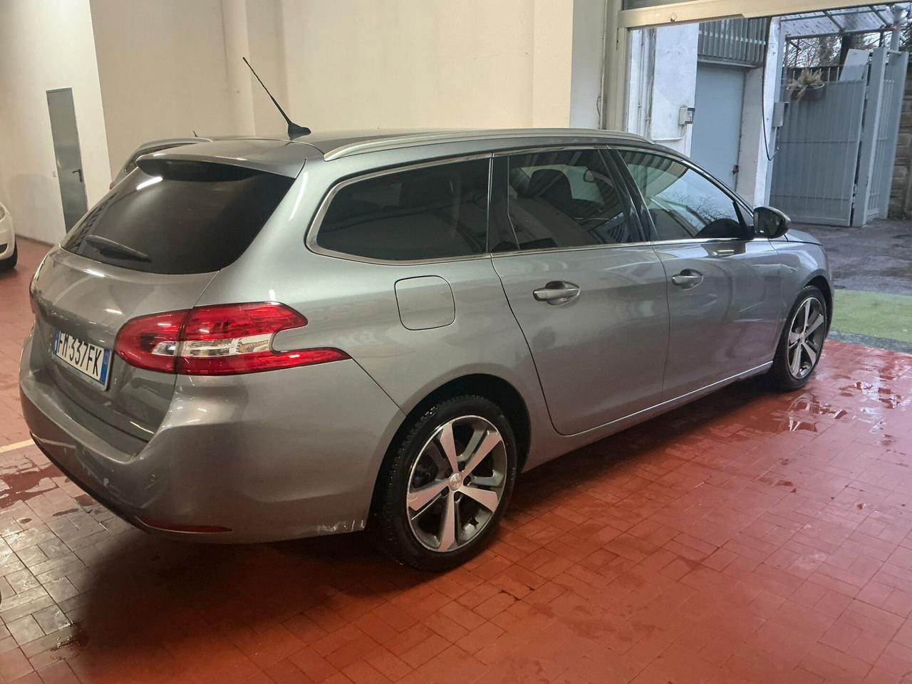 Peugeot 308 BlueHDi 120 S&S EAT6 SW GT Line 2017