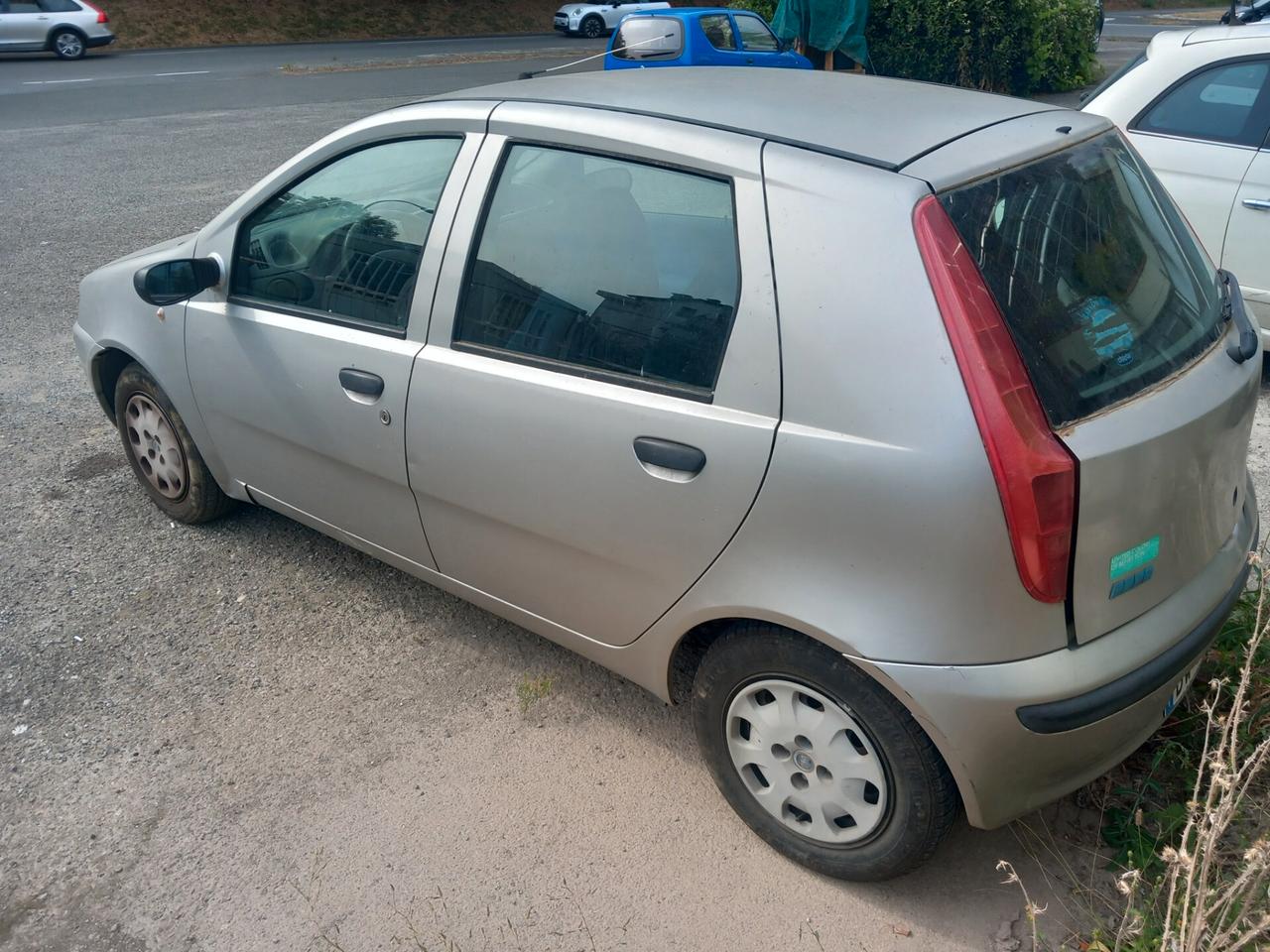 Fiat Punto 1.2i cat 5 porte ELX