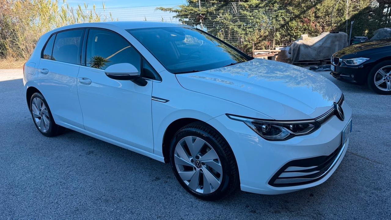 Volkswagen Golf 8 2.0 TDI DSG Style