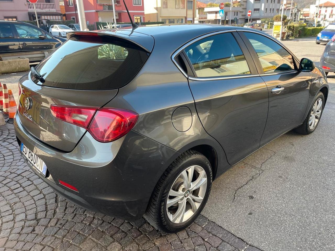 Alfa Romeo Giulietta 1.4 Turbo MultiAir Distinctive