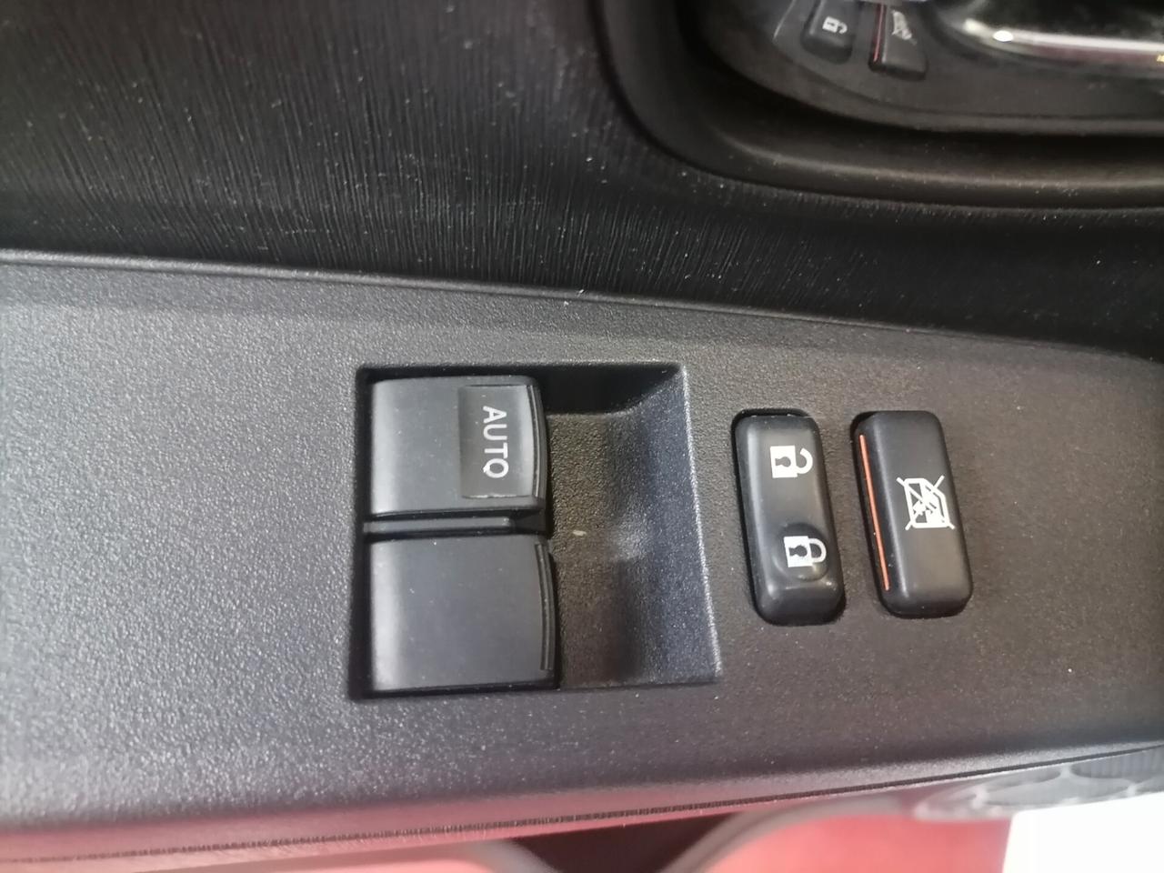 Toyota Yaris 1.0 5 porte Lounge Adatta per neopatentati