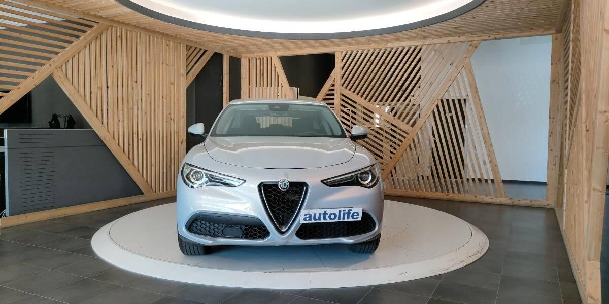 Alfa Romeo Stelvio 2.2 t Business Q4 190cv auto