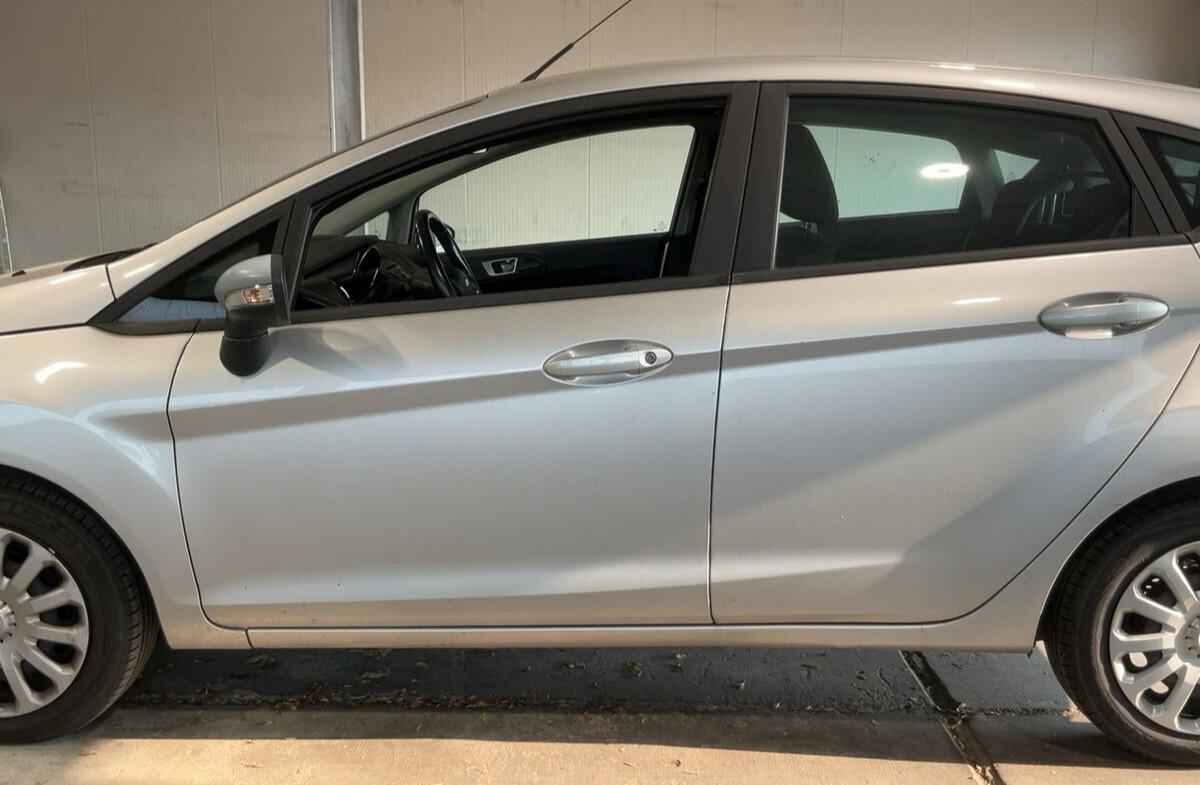 Ford Fiesta 1.5 TDCi 75CV