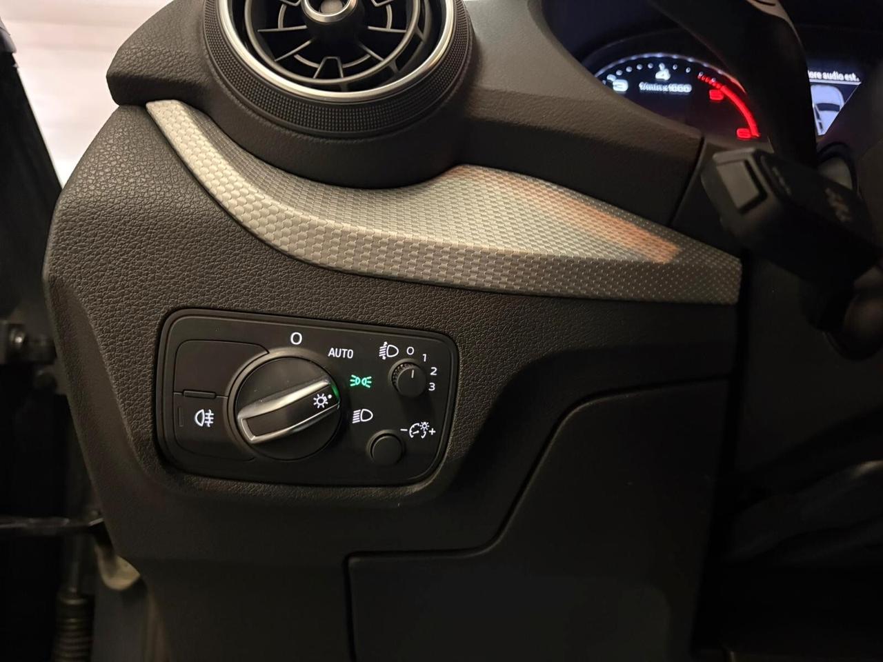Audi Q2 1600cc TDI 116cv Allestimento Business