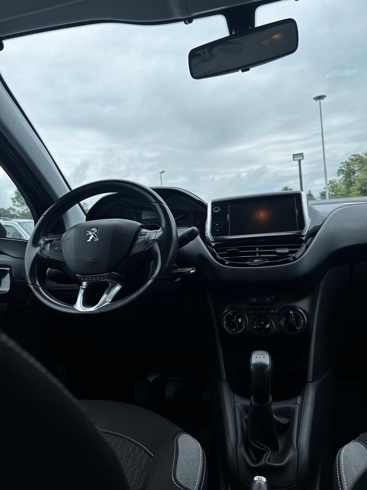 Peugeot 208 PureTech 82 5 porte Access