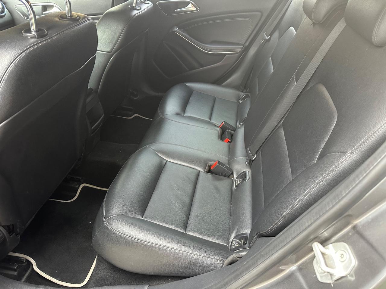 Mercedes-benz A 200 220 CDI Automatic Sport