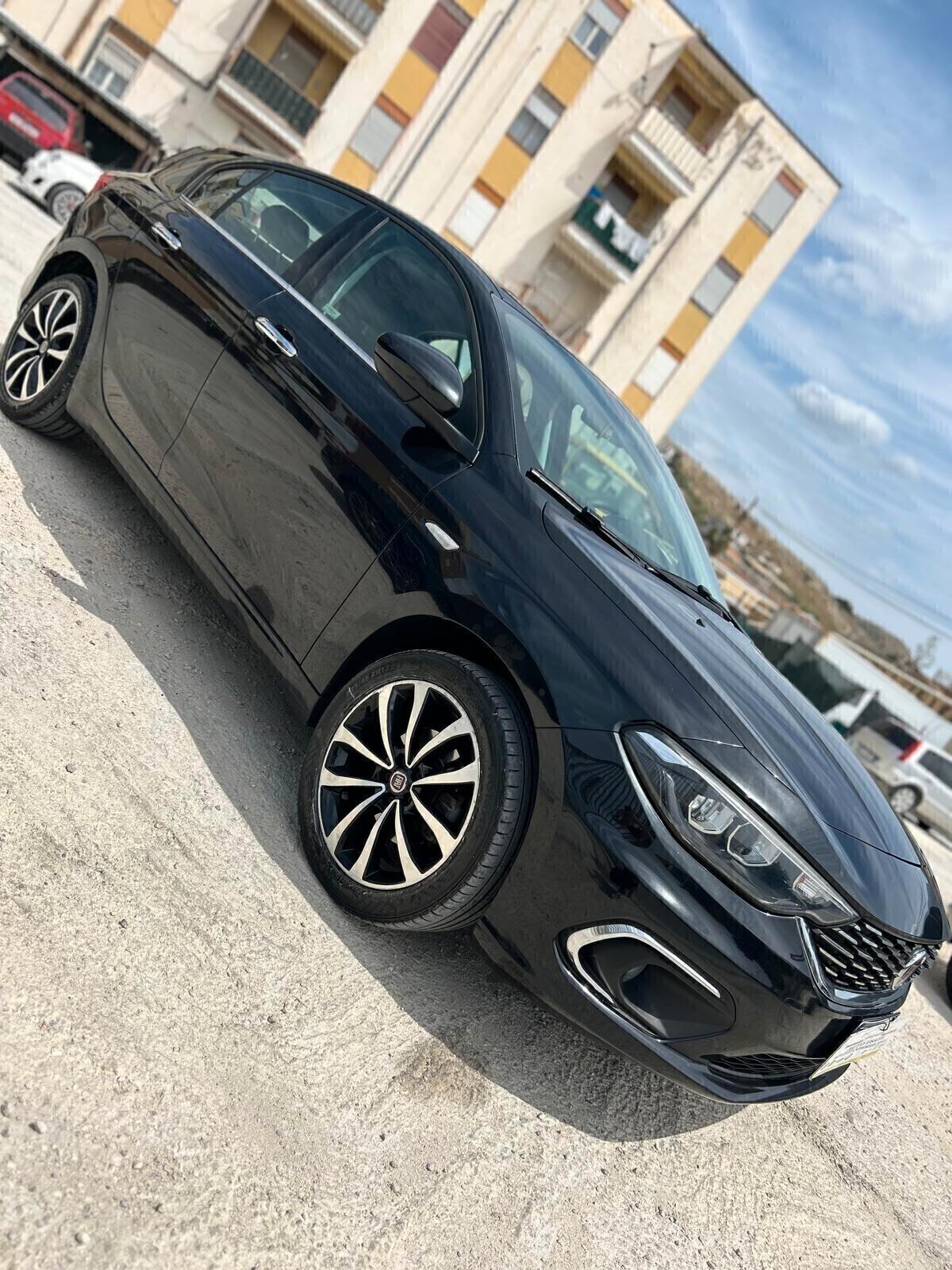 Fiat Tipo 1.6 Mjt S&S 5 porte Easy