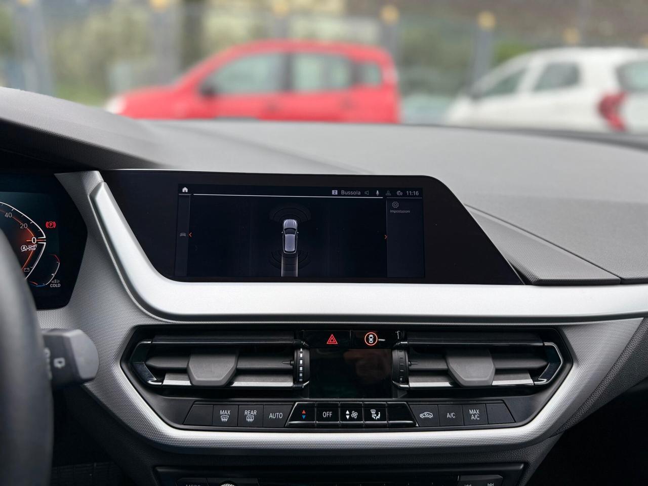 Bmw 116 116d 5p. Business Advantage