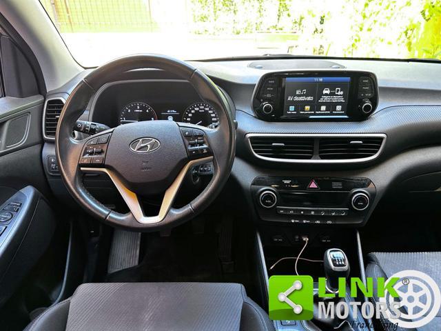 HYUNDAI Tucson 1.6 CRDi Exellence / retrocamera / Apple car play