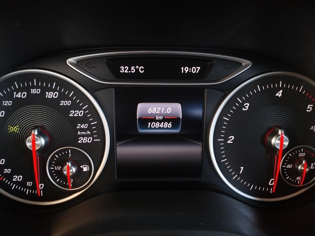 Mercedes-benz B 180 d Premium - NEOPATENTATI