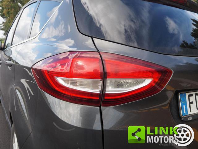 FORD C-Max 1.5 TDCi 120CV Titanium *UNIPRO*