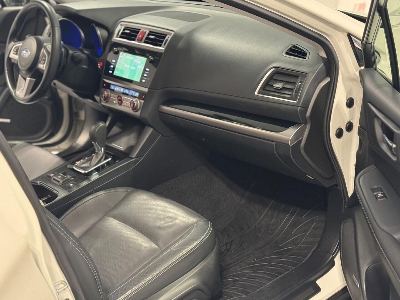 Subaru OUTBACK 2.0d Automatico 4x4 Gancio Traino !