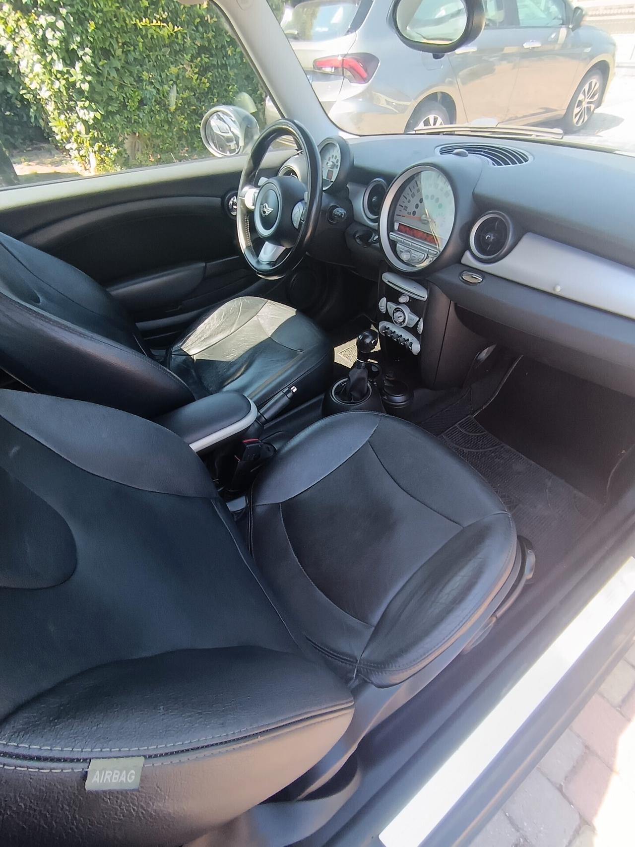 Mini Cooper D 1.6