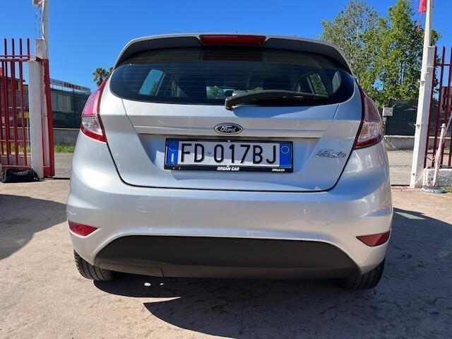 Ford Fiesta 1..2 5 porte Titanium