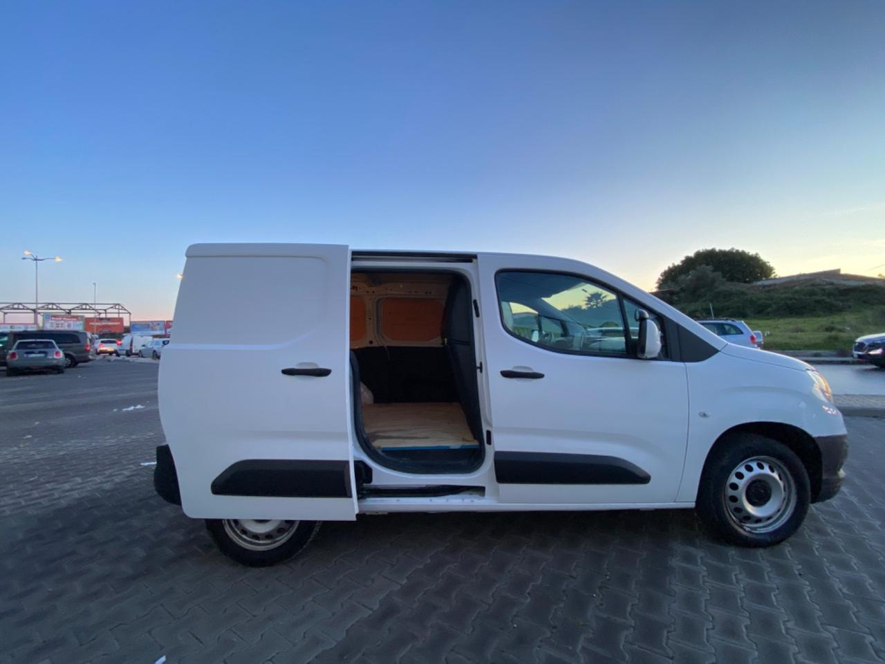 Opel Combo Cargo 1.5 dci 130 cv