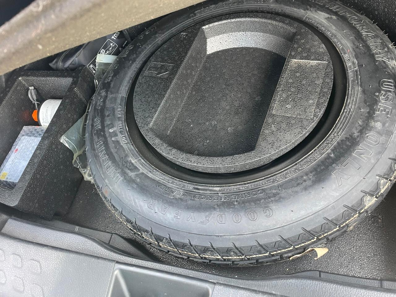 Toyota C-HR 1.8 Hybrid E-CVT FULL BLACK GARANZIA