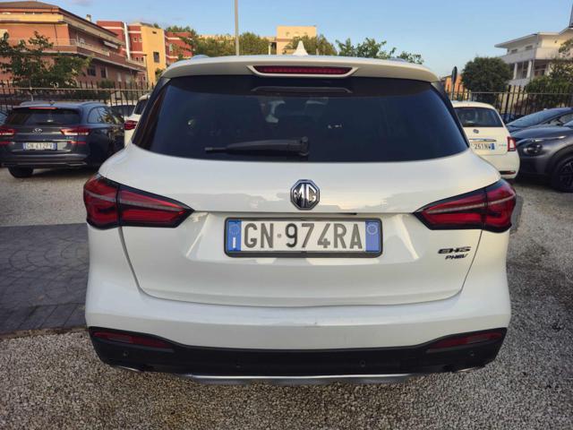 MG EHS Plug-in Hybrid Luxury PLUG -IN aziendale