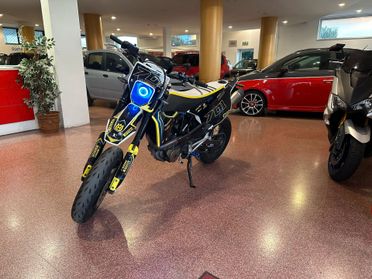 Husqvarna 701 Supermoto DEPOTENZIATA A2