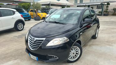 Lancia Ypsilon 1.2 69 CV GPL di serie Ecochic Gold