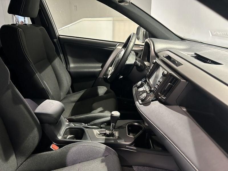 Toyota RAV4 2.5 Hybrid 2WD Dynamic