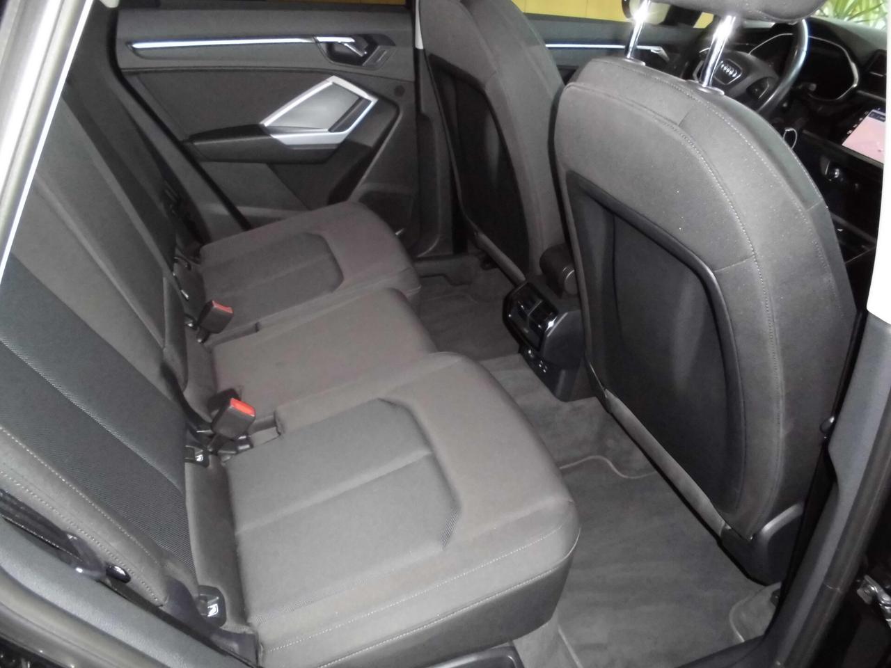 Audi Q3 35 TDI S tronic Business Advanced