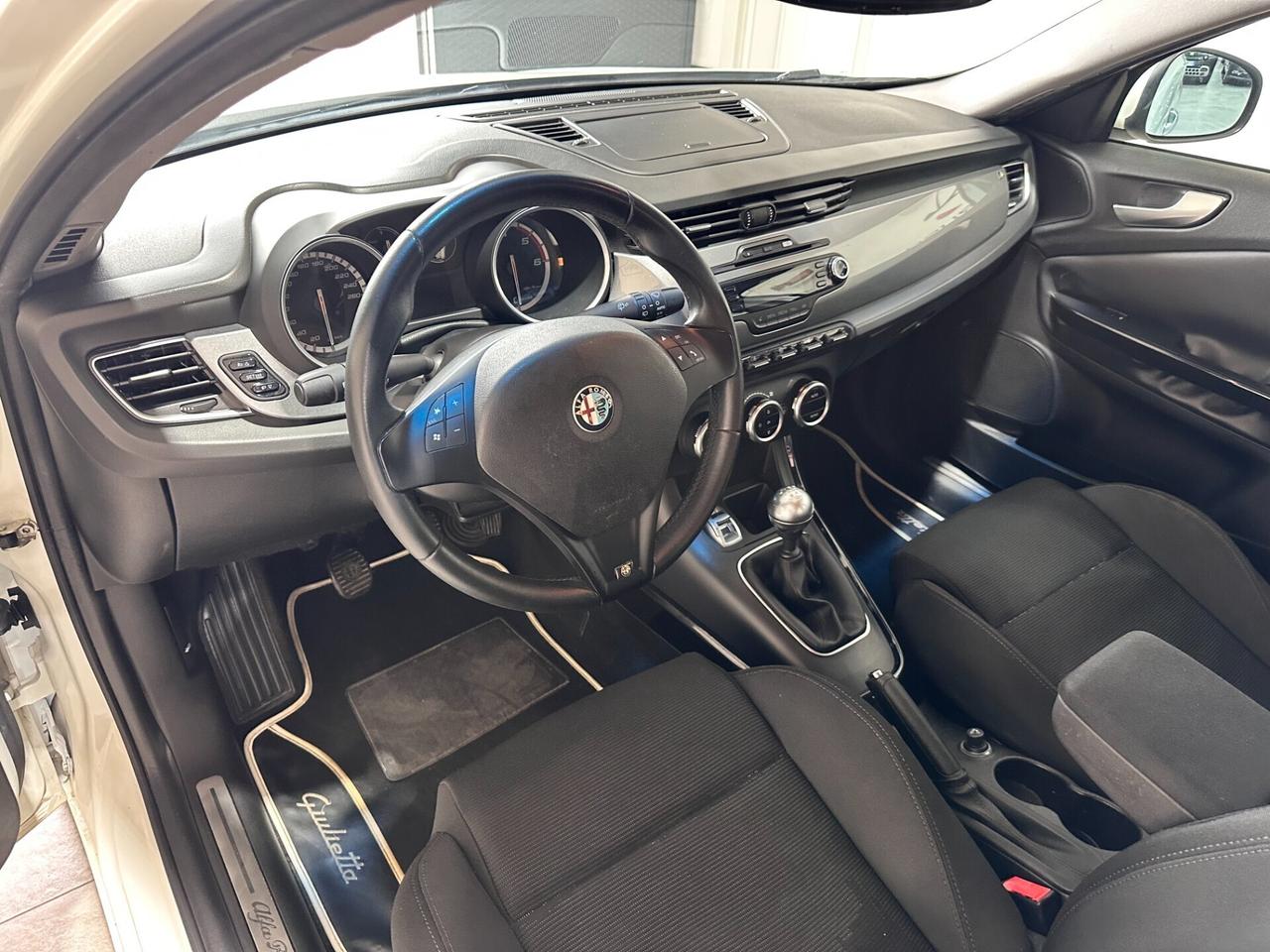 Alfa Romeo Giulietta 1.6 JTDm-2 105 CV Distinctive