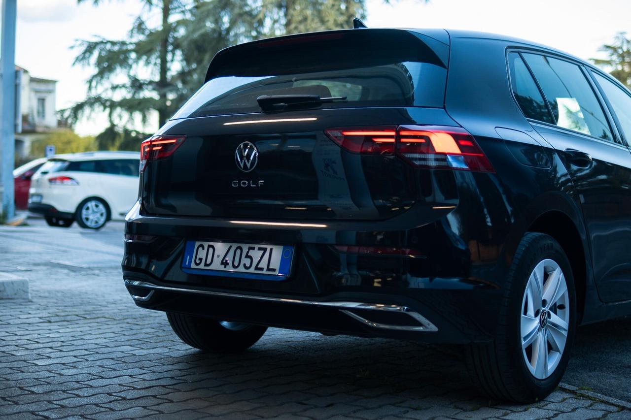 Volkswagen Golf 1.0 TSI EVO Life