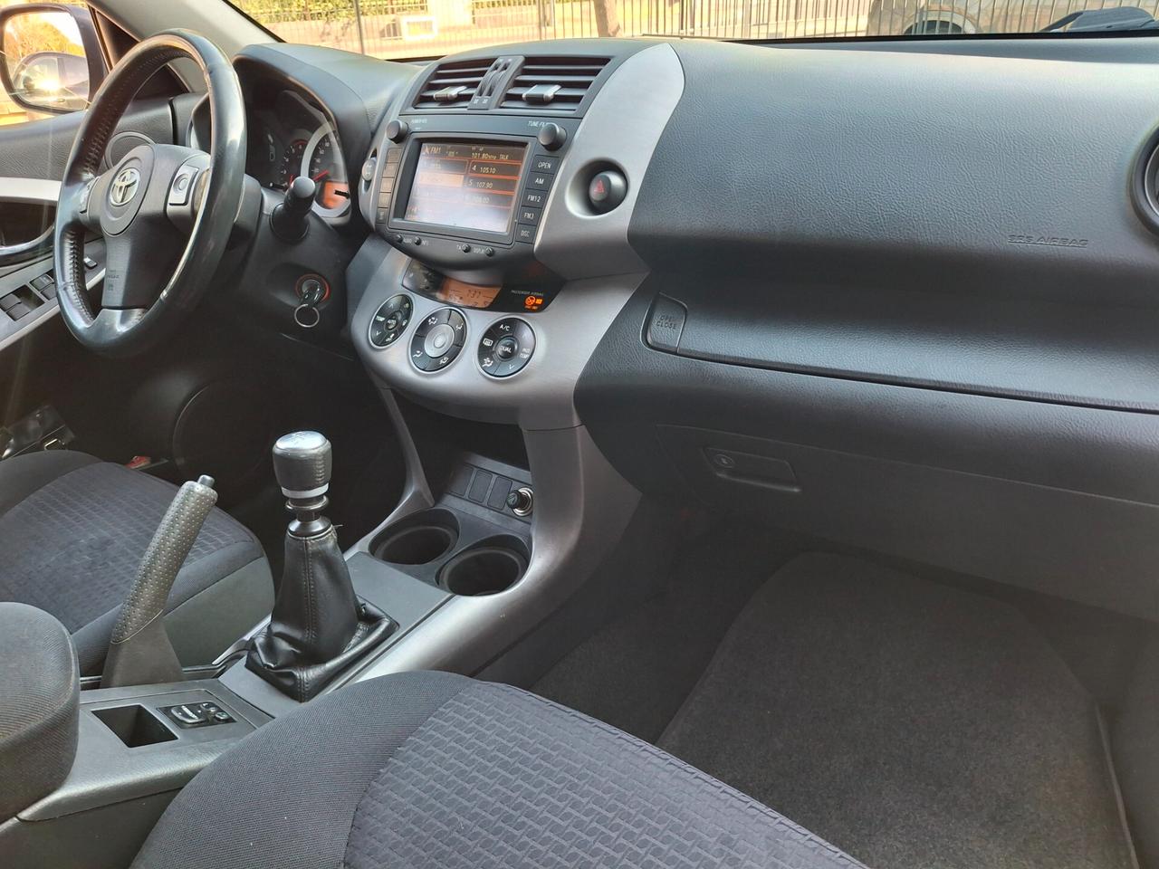 Toyota RAV4-2.2 D-4D 136 CV. Sol*GANCIO TRAINO*