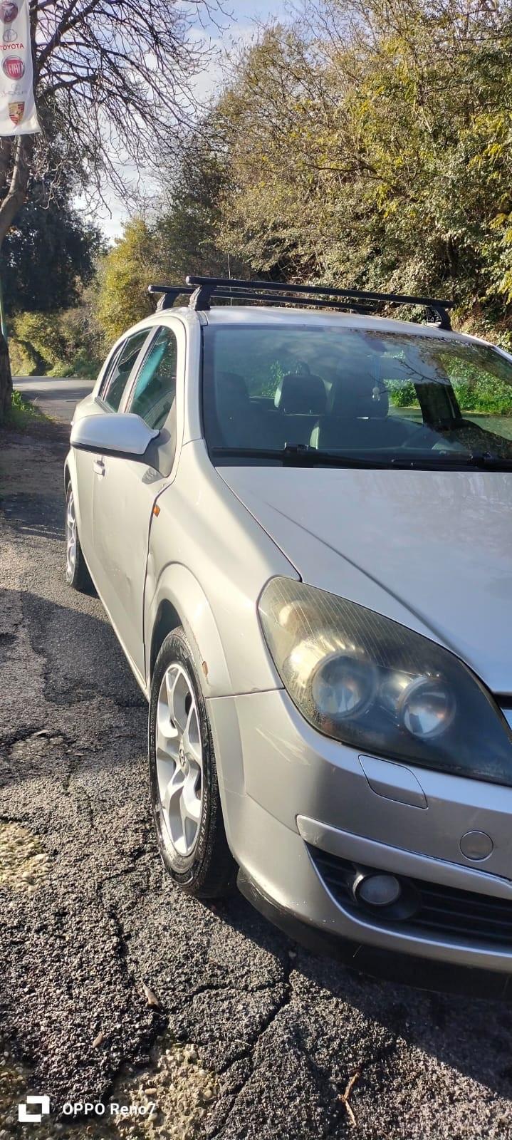 Opel Astra 1.9 CDTI 120CV 5 porte Cosmo