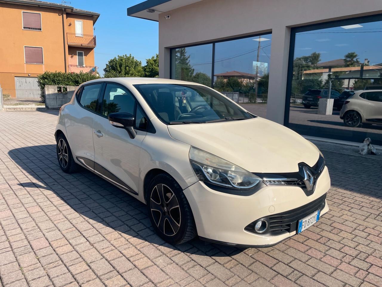 Renault Clio dCi 8V 90CV EDC Start&Stop 5 porte Energy Intens