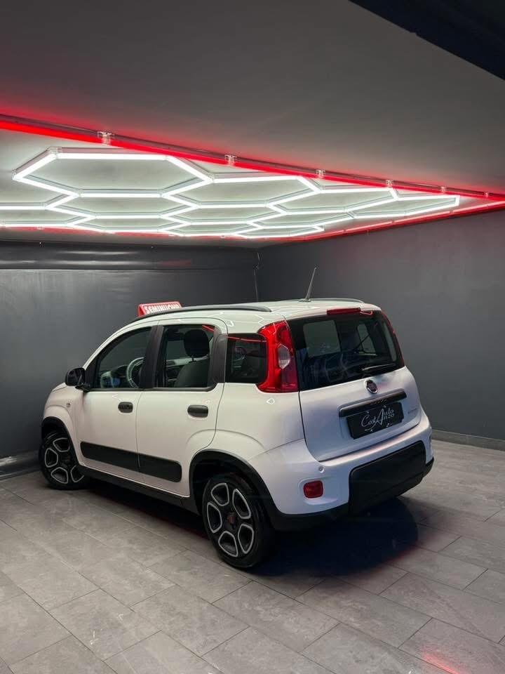 Fiat Panda 1.0 Hybrid City Cross 29000 KM
