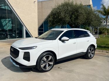 Audi Q3 TDI 150Cv S tronic Business possibilità noleggio no scoring