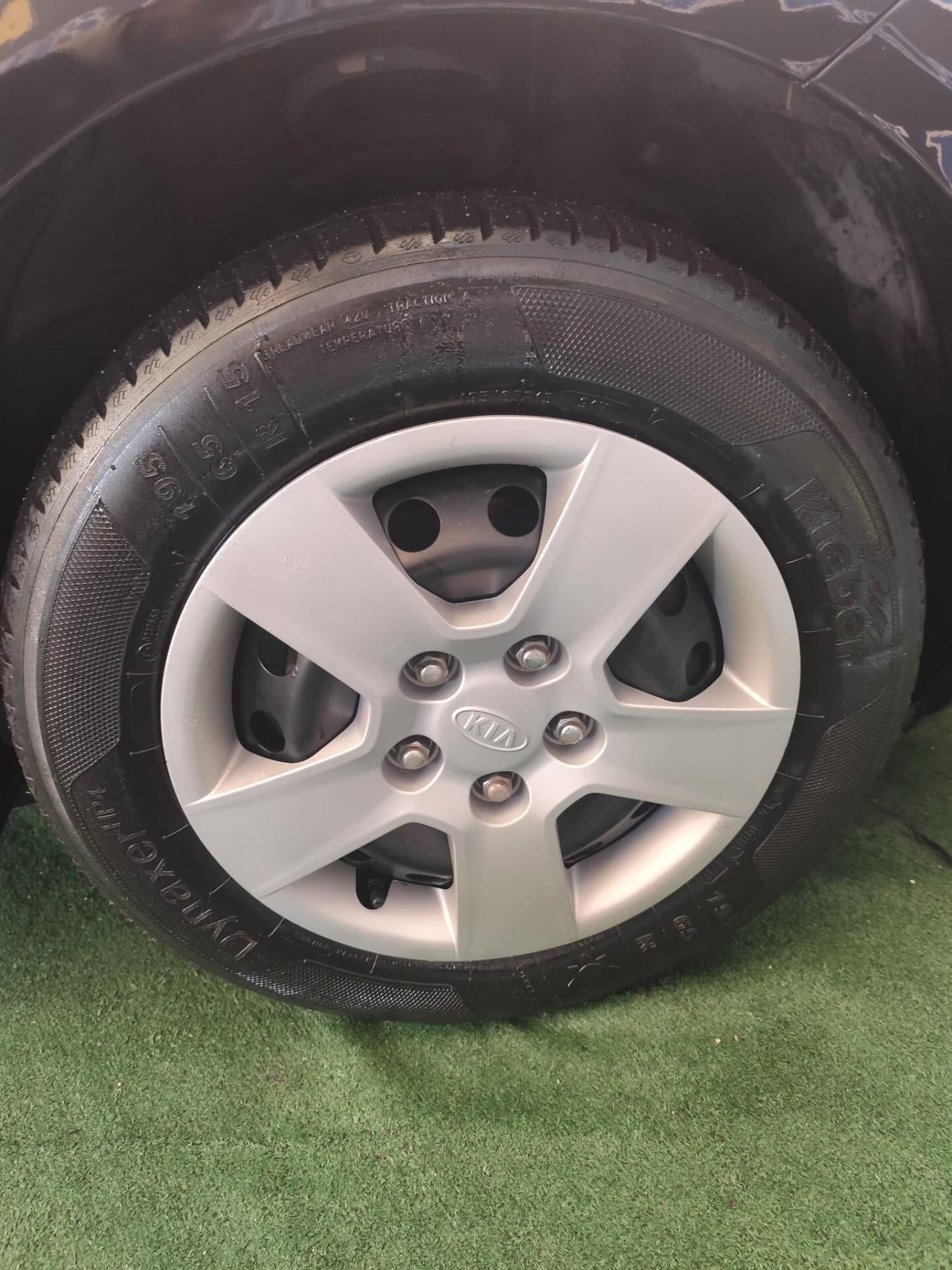 Kia Venga 1.4 CRDi 90CV CROSSOVER