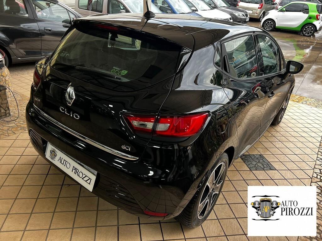 RENAULT CLIO 1.5 DCI del 2014 con 140000KM