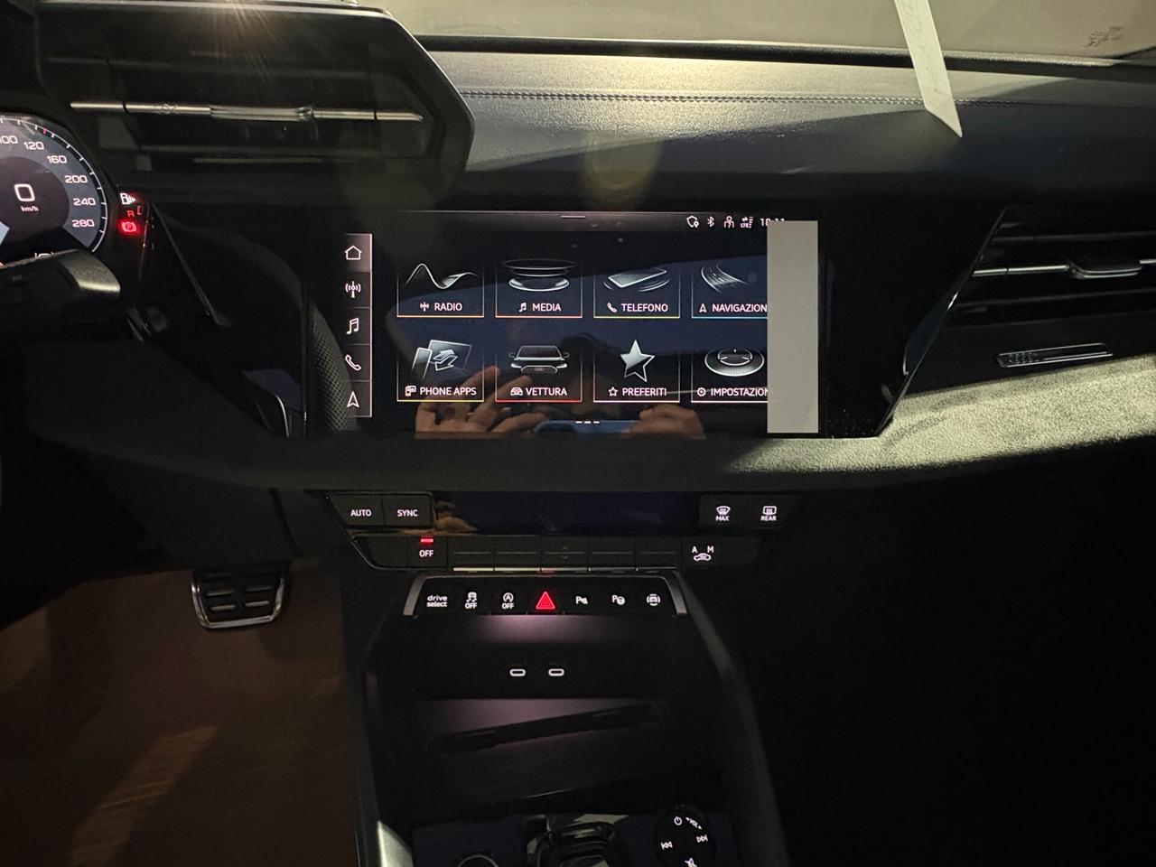 NEW Audi A3 SPORTBACK IDENTITY BLACK TDI 110 kW S tronic line edition TETTO APRIBILE