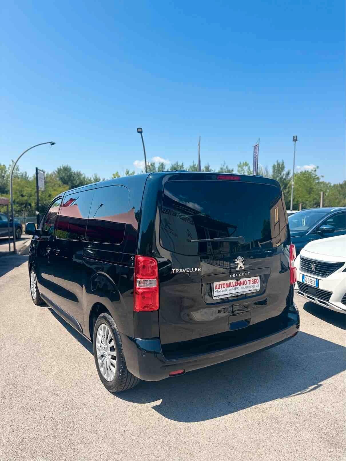 Peugeot Traveller BlueHDi 140 S&S EAT8 Standard Business