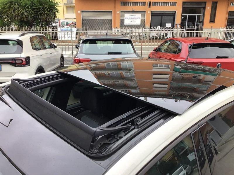 Volkswagen Taigo Taigo 1.0 TSI 110 CV R-Line