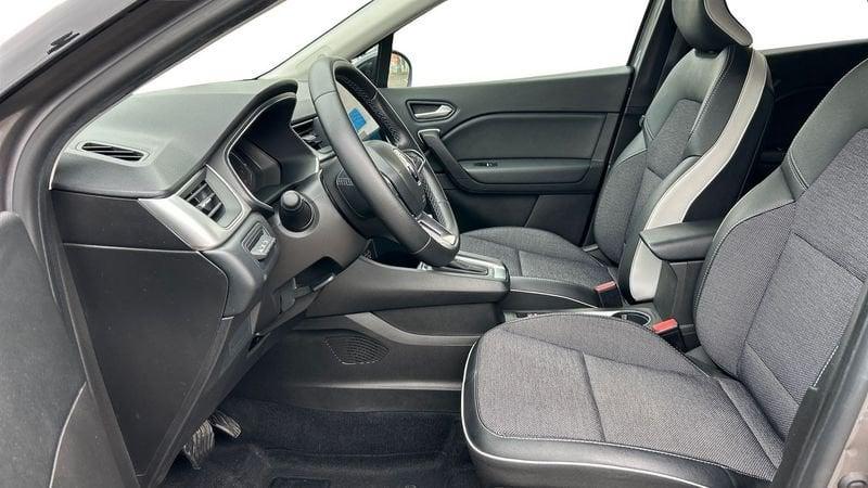Renault Captur 1.6 E-Tech hybrid Intens 145cv auto