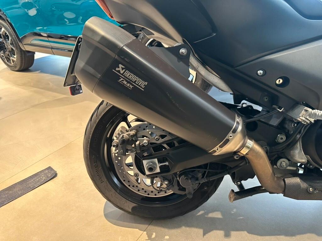 Yamaha TMAX 560 2022