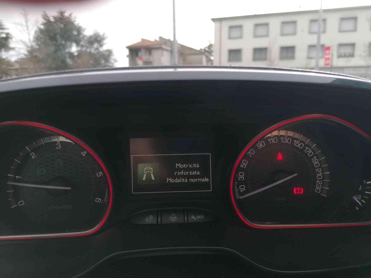 Peugeot 2008 BlueHDi 100 GT Line