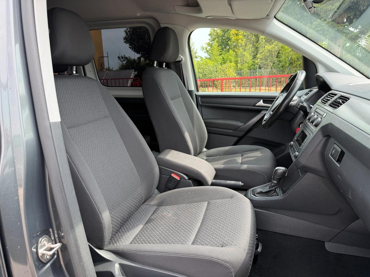 Volkswagen Caddy 2.0 TDI 102CV - AUTOMATICA - N1