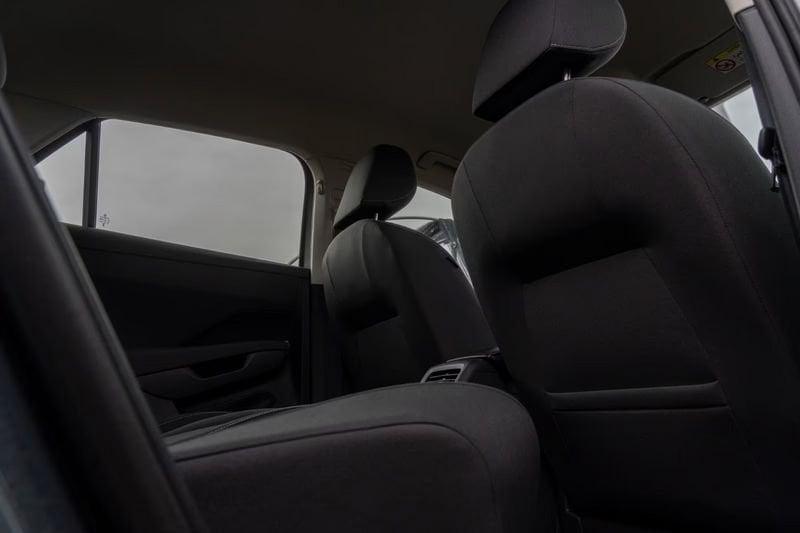 Volkswagen T-Roc 1.5 eTSI Life DSG NAVI LED CAMERA 2026