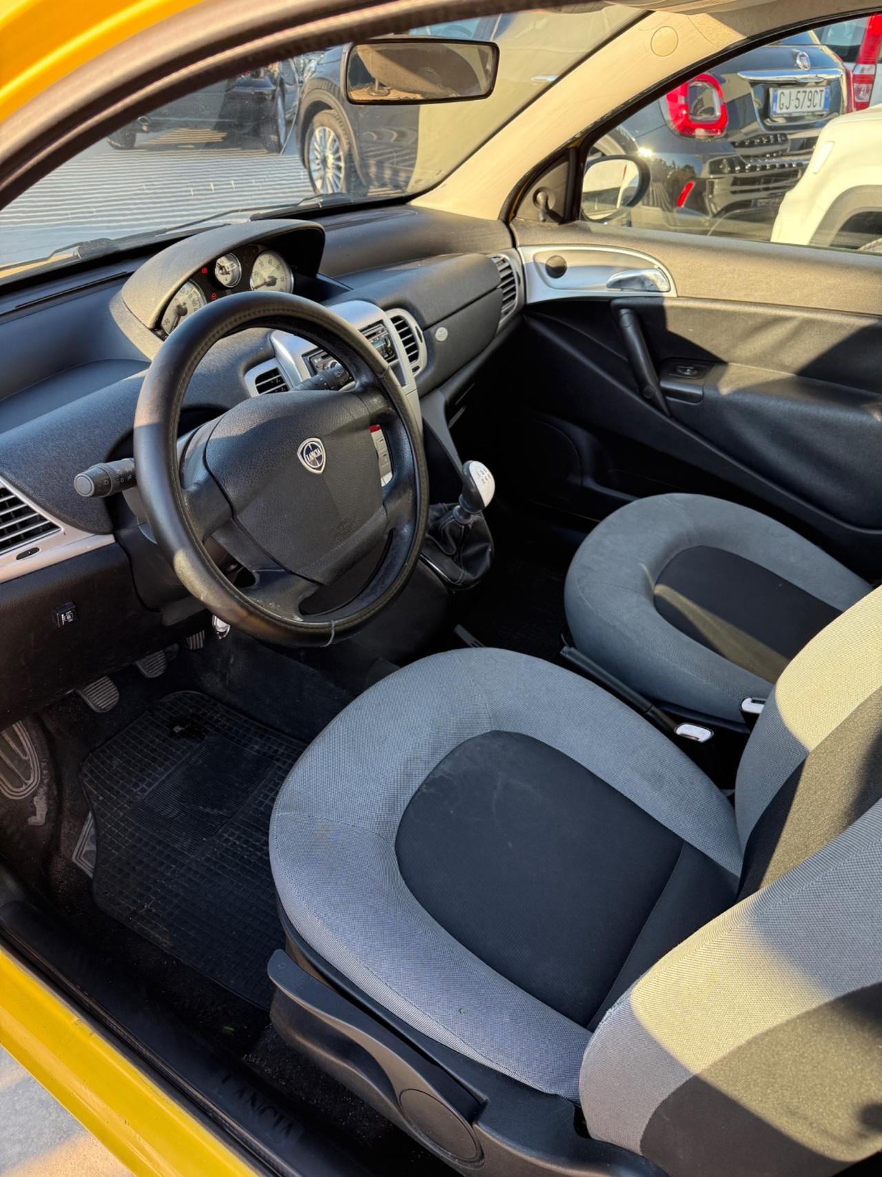 Lancia Ypsilon 1.4 Oro Ecochic GPL