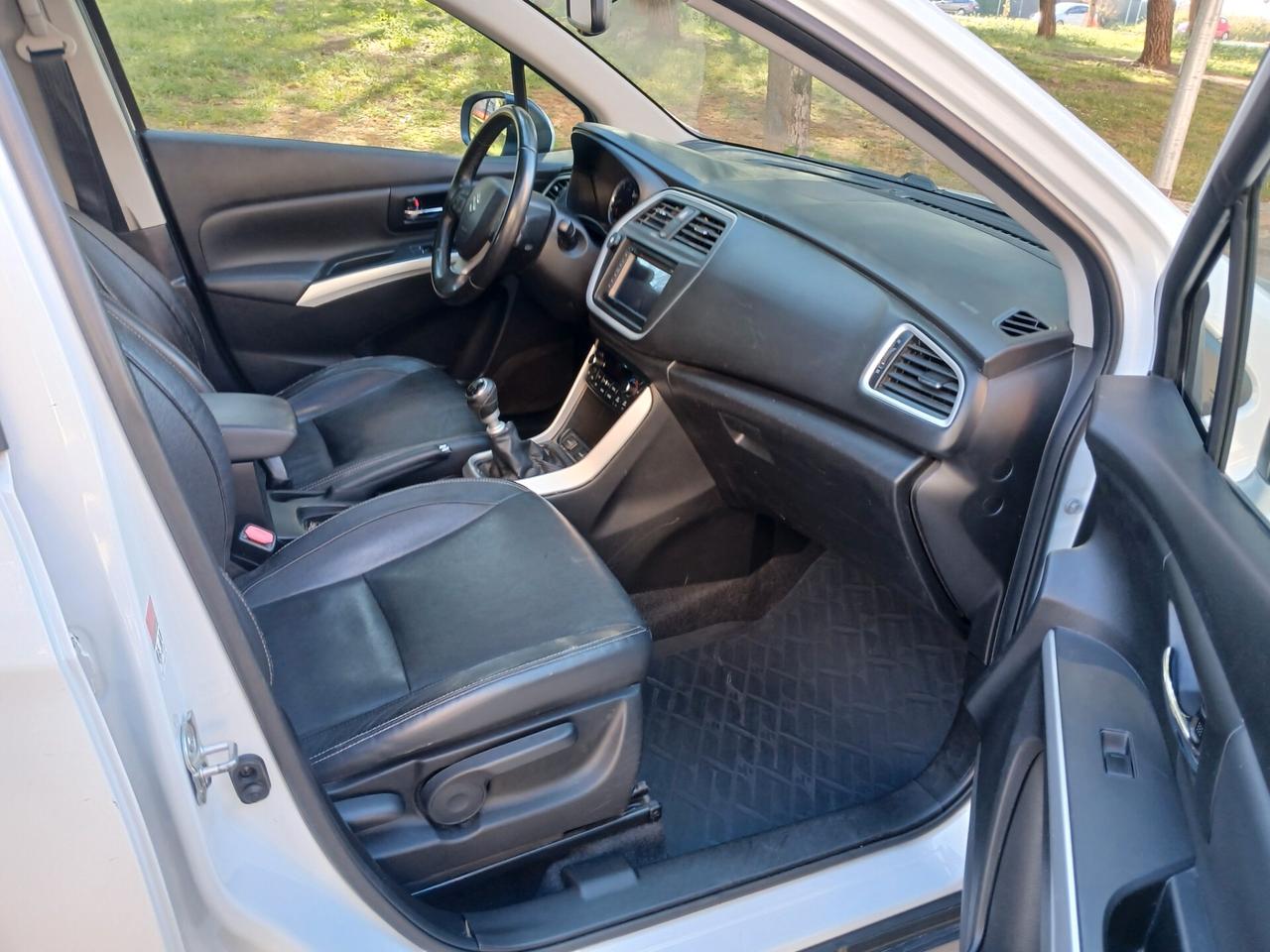 Suzuki S-Cross 1.6 DDiS Start&Stop 4WD All Grip Top