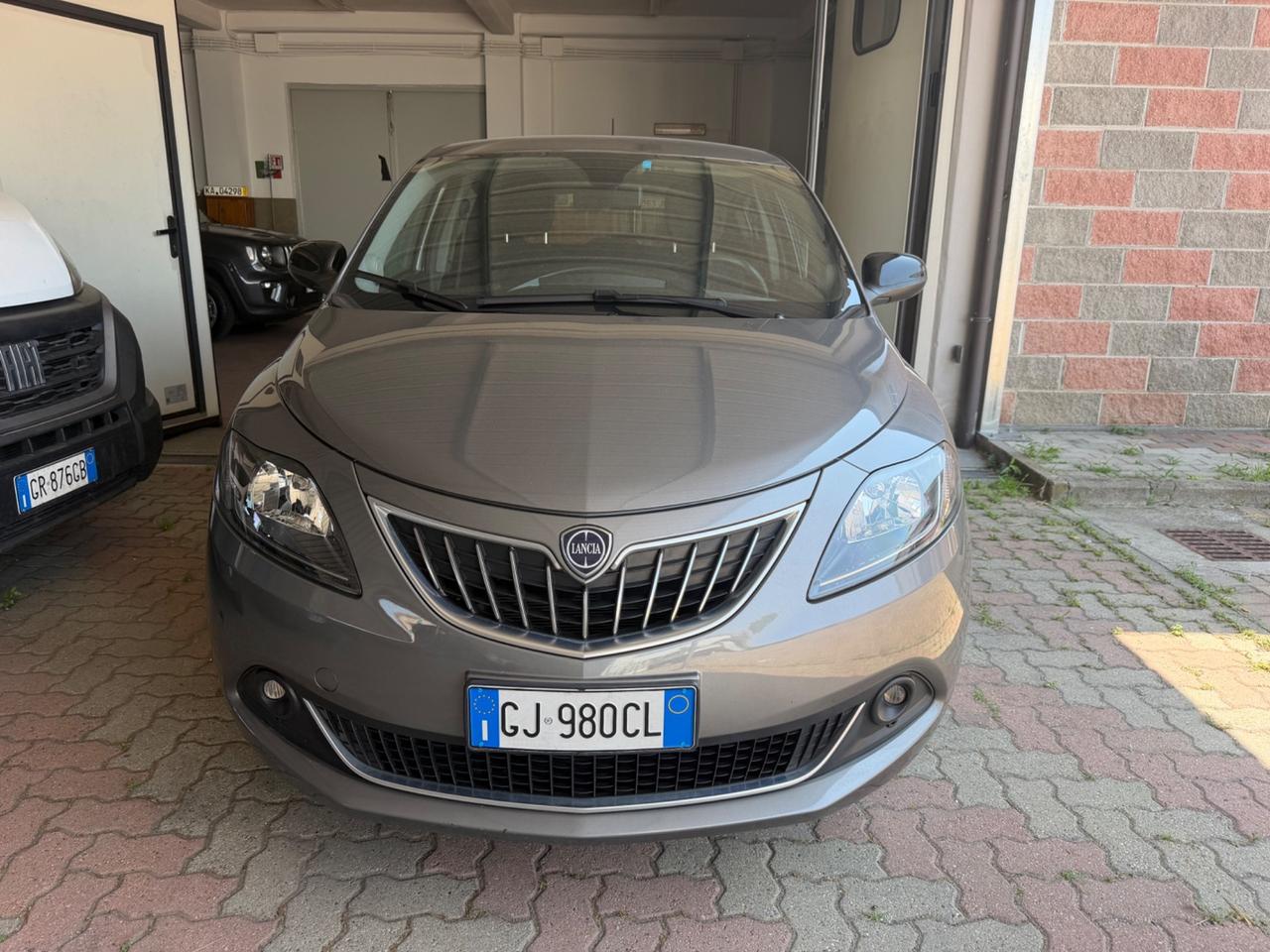 Lancia Ypsilon 1.0 FireFly 5 porte S&S Hybrid Gold